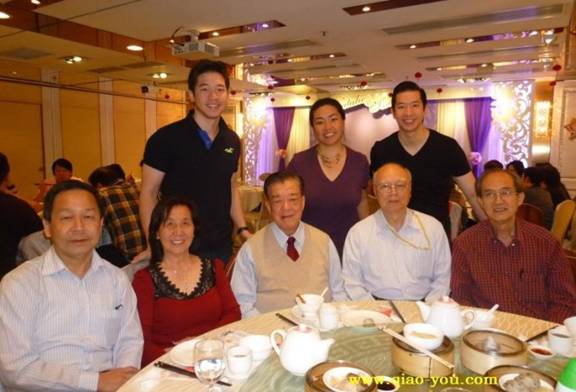 午马春節香江雅聚——與美國著名華文作家梁柳英女士歡聚