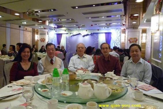 午马春節香江雅聚——與美國著名華文作家梁柳英女士歡聚