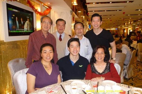 午马春節香江雅聚——與美國著名華文作家梁柳英女士歡聚
