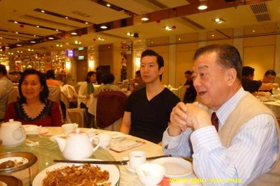 午马春節香江雅聚——與美國著名華文作家梁柳英女士歡聚